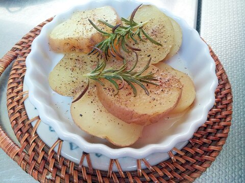 ポテトとローズマリーのオーブン焼き